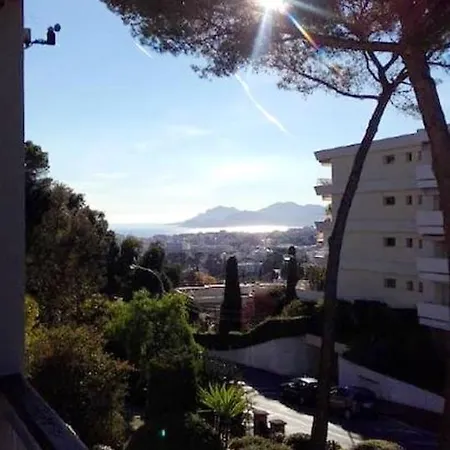 Appartement Charmant Avec Vue Sur La Mer Au Cannet - 58 M² 르까네