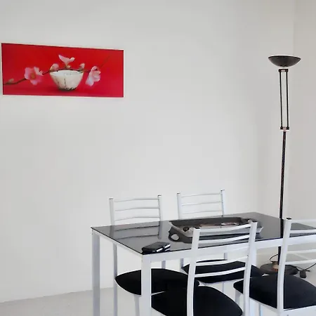 아파트 Appartement Charmant Avec Vue Sur La Mer Au Cannet - 58 M² 르까네